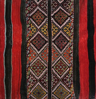 Konya Sumak Kilim Kök Boyalı 135 x 112 cm - Thumbnail