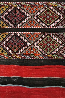 Konya Sumak Kilim Kök Boyalı 135 x 112 cm - Thumbnail