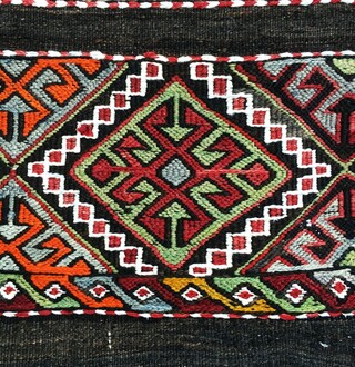 Konya Sumak Kilim Kök Boyalı 135 x 112 cm - Thumbnail