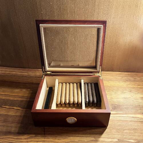 Mezmob Masif Yerli Sedir Ağacı Humidor Puro Kutusu Camlı 2 Bölmeli Analog