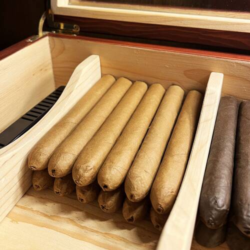 Mezmob Masif Yerli Sedir Ağacı Humidor Puro Kutusu Camlı 2 Bölmeli Analog