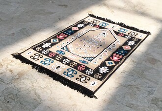 Shark Anadolu Seccade Kilim 1 - Thumbnail