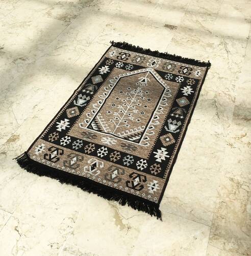 Shark Anadolu Seccade Kilim 1